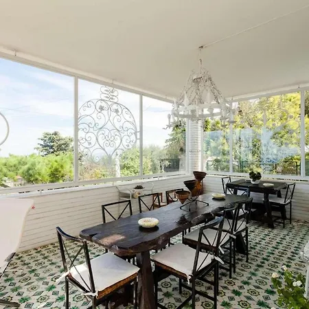 White Star Villa