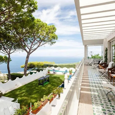 White Star Villa